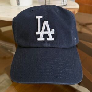 ✨NWOT✨ Navy Blue LA Hat